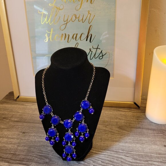 Jewelry - Blue statement necklace